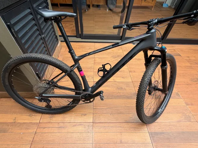 Scott scale 910 2026 carbono