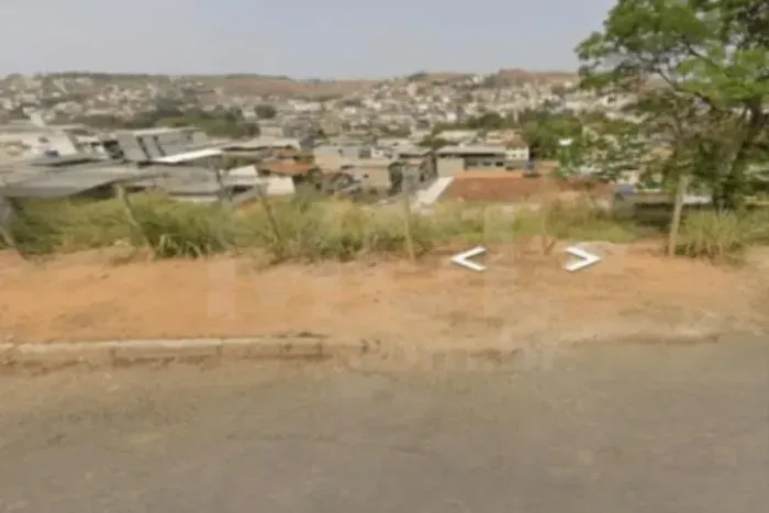 Lote 360m² Bairro Jardim Inês Groppo
