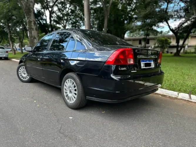 Honda Civic Sedan LX 1.7 16V 115cv Mec. 4P 2002