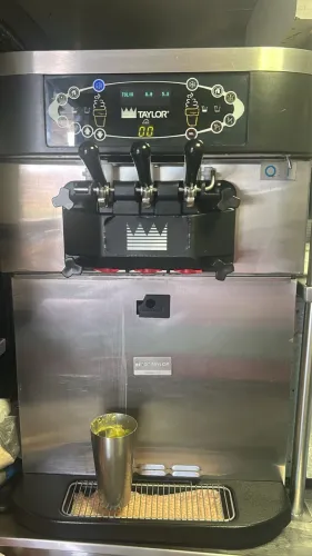 Máquina de sorvete Taylor 