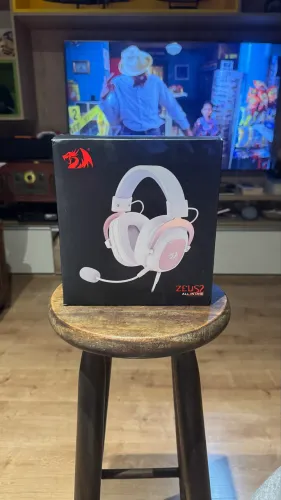 Vendo meu headset RedDragon Sakura Zeus 2 com microfone removível