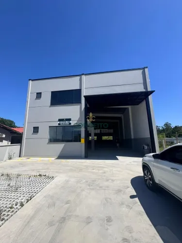 Excelente Galpão para Locação em São José  Bairro Potecas