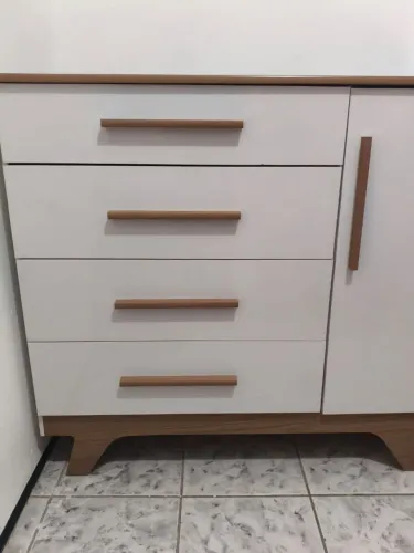 Guarda roupa e cômoda infantil