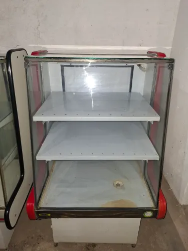 Balcão Vitrine e Balcão Frio