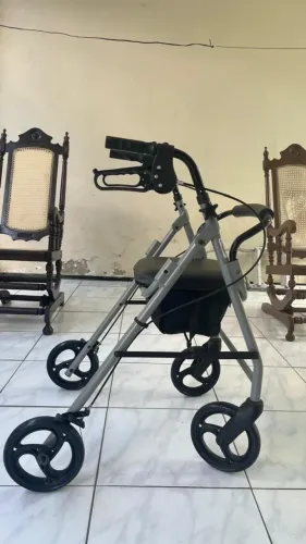 Andador Mercur com 4 Rodas, Assento e Cesta