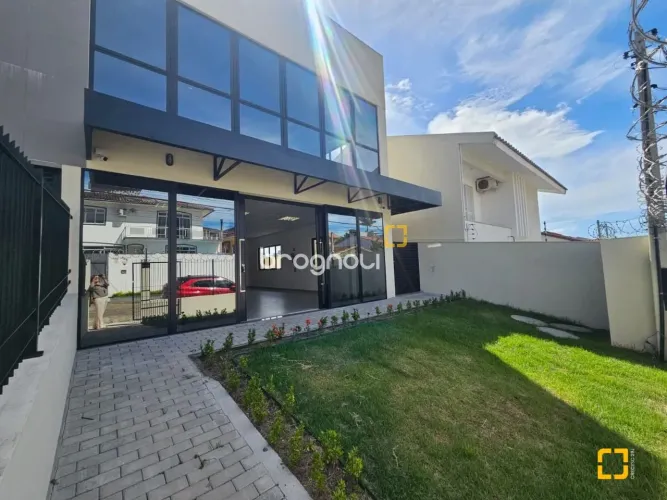 Predio novo, 414,90m2, elevador, com habite-se a venda no bairro Jardim Atlantico, Florian