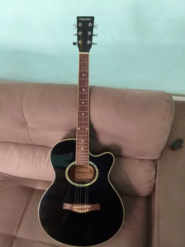 Violão Giannini (barato), passo cartão até 18x