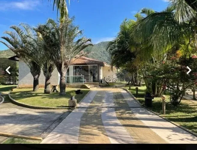 Casa 120m² 3 dormitórios bairro Ressacada, Garopaba/SC