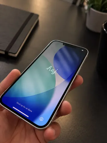 iPhone 14 - 128gn
