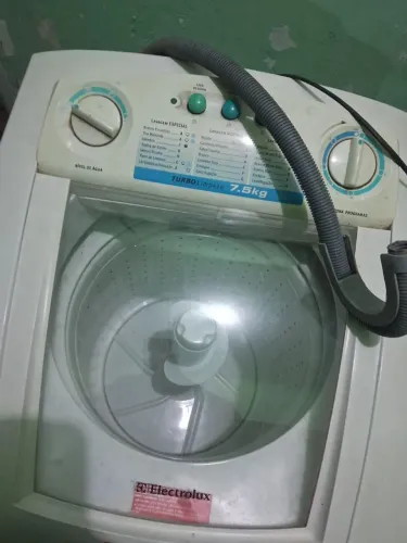 Maquina de lavar Electrolux