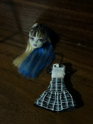 Monster High sucata