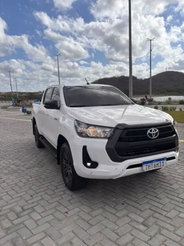 Toyota Hilux CD SR 4X4 2.8 TDI Diesel Aut. 2024
