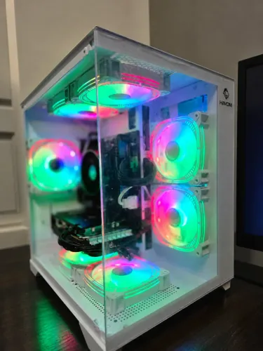 PC Gamer Astrologia branca