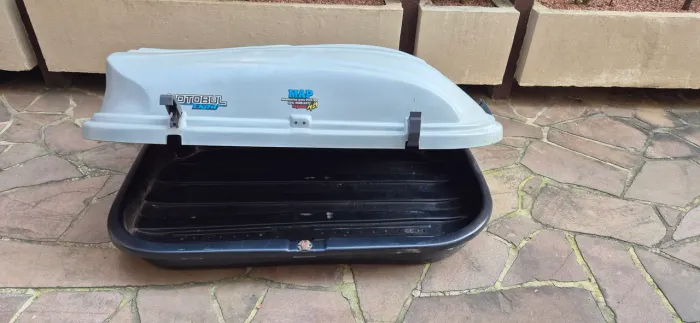 Bagageiro de teto com barras transversais