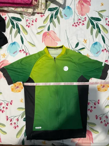 Camisetas e bretele de ciclismo