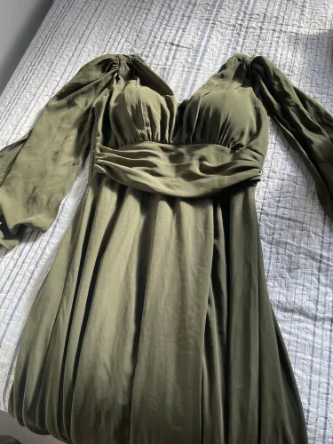 Vestido verde oliva