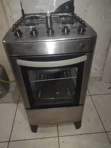 Fogão esmaltec 4 bocas todo inox semi novo pra hj temos entrega não e elétrico
