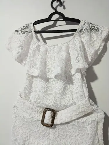 Macaquinha e vestido preto