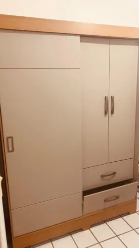 Vendo guarda roupas grande