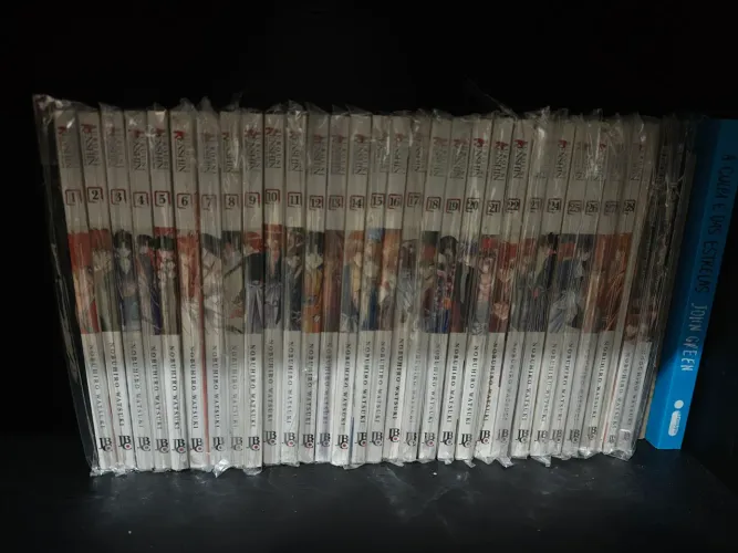 Mangá Rurouni Kenshin (Samurai X) Coleção Completa (Vols. 1 a 28 + 3 Especiais)