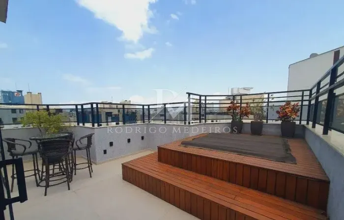 Cobertura Duplex Exclusiva na Beira-Mar Norte | 293m² | 4 Suítes | Centro  Florianópolis