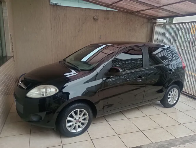 Fiat Palio Attractive 1.0 EVO Fire Flex 8V 5P 2013