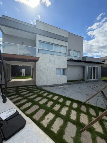Alugo casa duplex