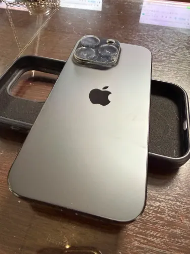 iPhone 16 pro 128 GB usado