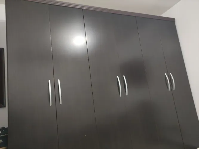 Guarda roupa casal 6 portas