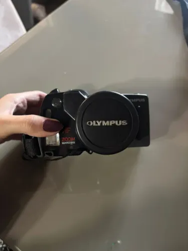 Câmera Analógica Olympus AF Zoom Quartz Date Vintage + Case