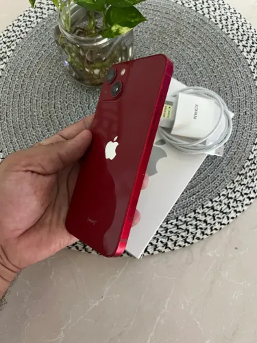 IPHONE 13 128g 1.800$