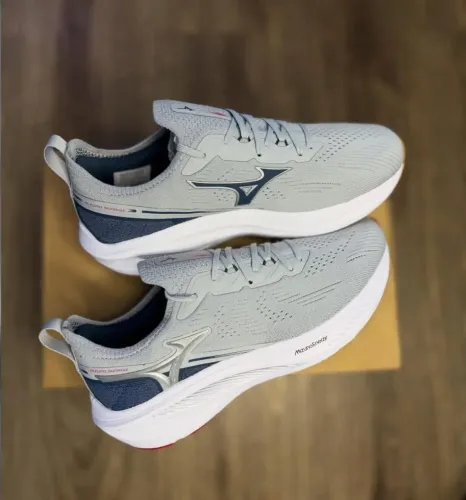 Tênis Mizuno ? Original Tamanho (42) zap: * 