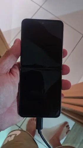 Celular Flip 4 Samsung