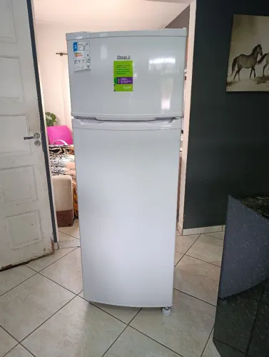 Geladeira nova 4 meses
