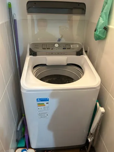 Máquina de lavar semi nova