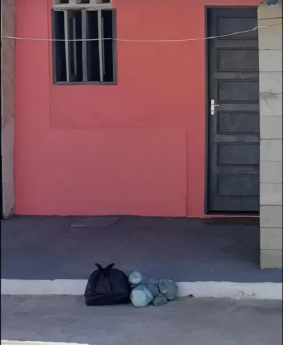 Kitnet para mulheres bairro atalaia