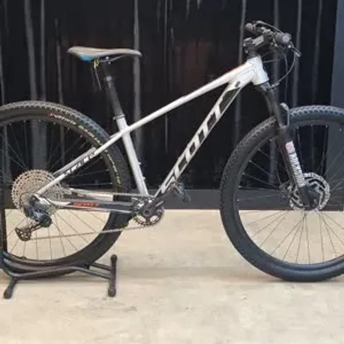 Scott Scale 965 