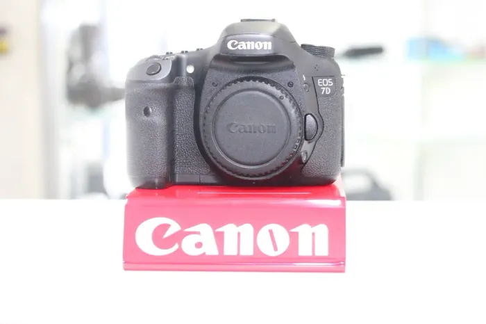 Câmera Canon 7D só o corpo com apenas 21k