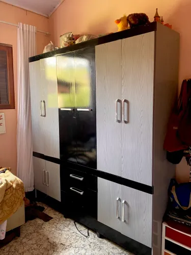 GUARDA ROUPA 6 PORTAS