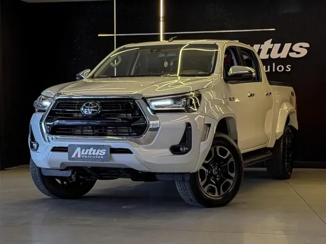 Toyota Hilux CD SRX 4X4 2.8 TDI 16V Diesel Aut. 2024