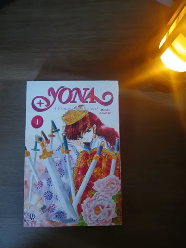 Mangás Yona a princesa do alvorecer : Volumes 1, 2, 3, 4 e 7