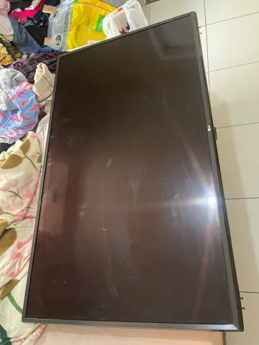 Tv LG retirada de peças