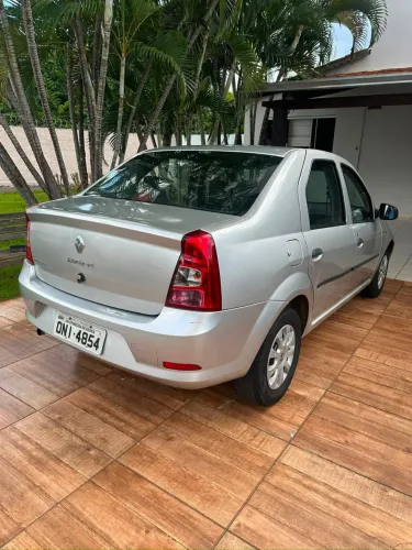 Renault Logan Authentique Hi-flex 1.0 16V 4P 2013