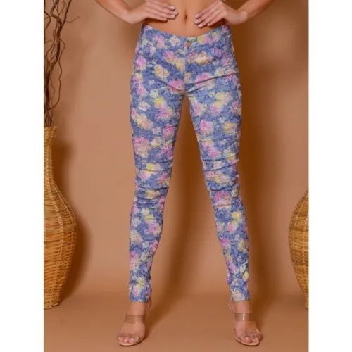NOVA: Calça skinny color com elastano M