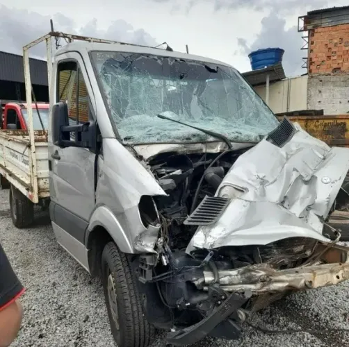 Sucata para retirada de peças - sprinter