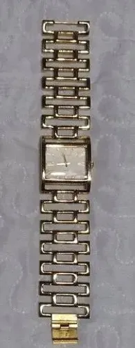 Relógio Seculus feminino dourado tipo bracelete 