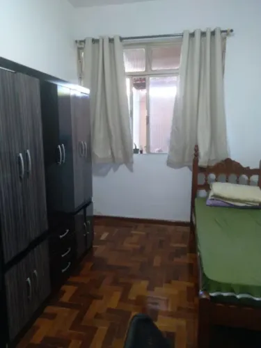 alugo quarto otima localização semanal
