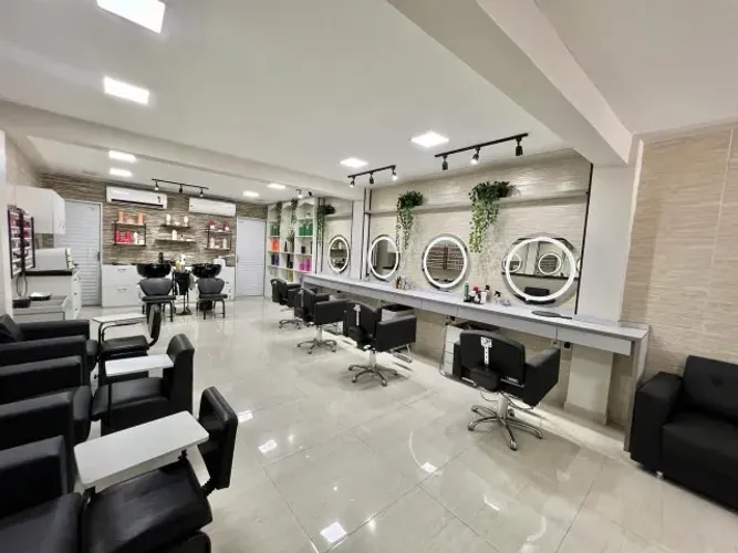 Casa comercial, 2 salas, 165m², recepção,