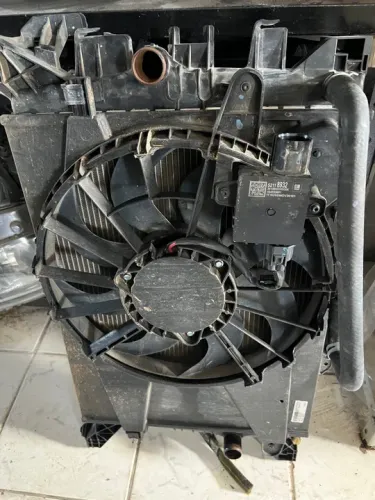 Radiador , eletroventilador onix / prisma 