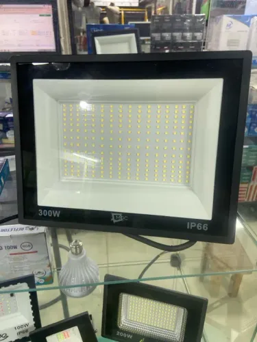 Refletor 300w bivolt 220V Elétrica IP 66